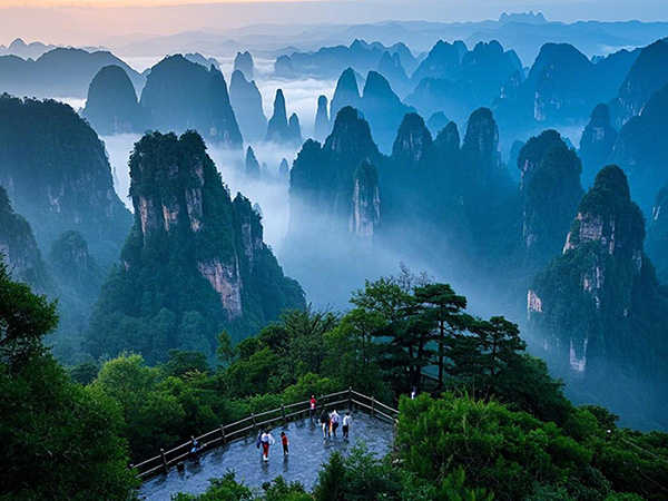 張家界旅游淡季攻略：超值體驗(yàn)，性?xún)r(jià)比超高！