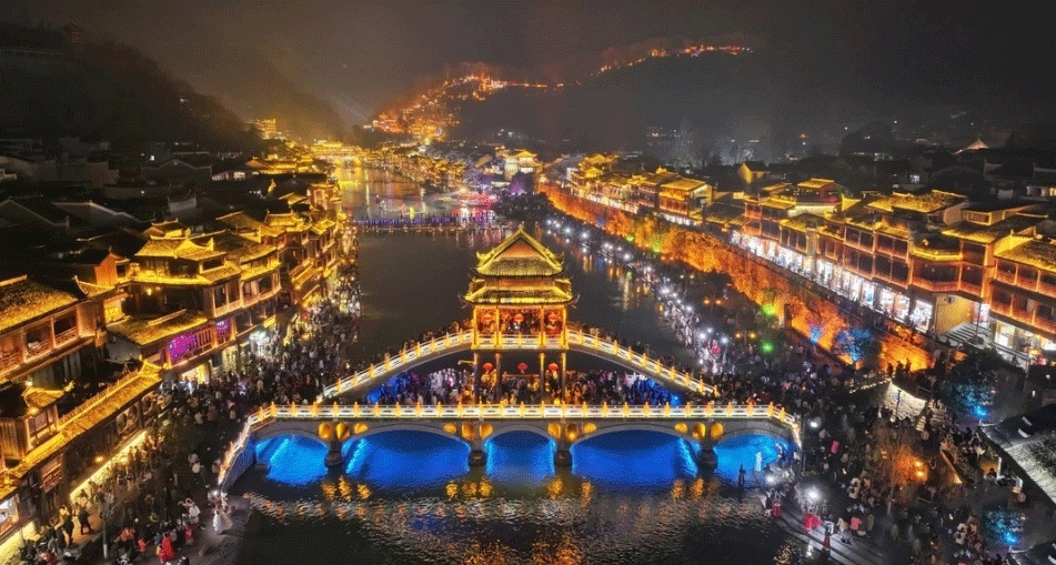 張家界跟團(tuán)游,張家界旅游攻略5天自由行,張家界自駕游,張家界旅游路線攻略,張家界中國(guó)國(guó)際旅行社